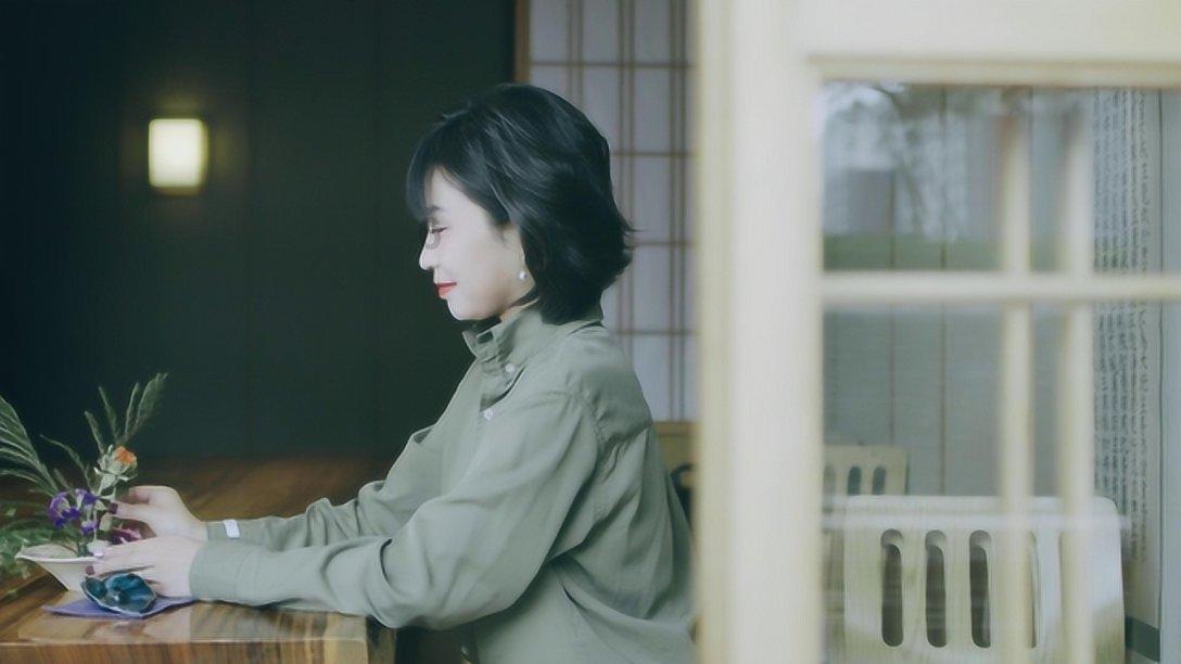 女生学业繁忙无法陪男生聊天<非恋爱关系>，男生找了和女生一个省的女生聊天，这巧合的可能性大吗？